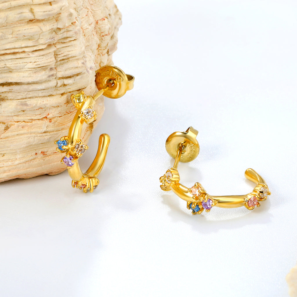 6*10.8mm C shape with mixed color diamonds earrings gold color