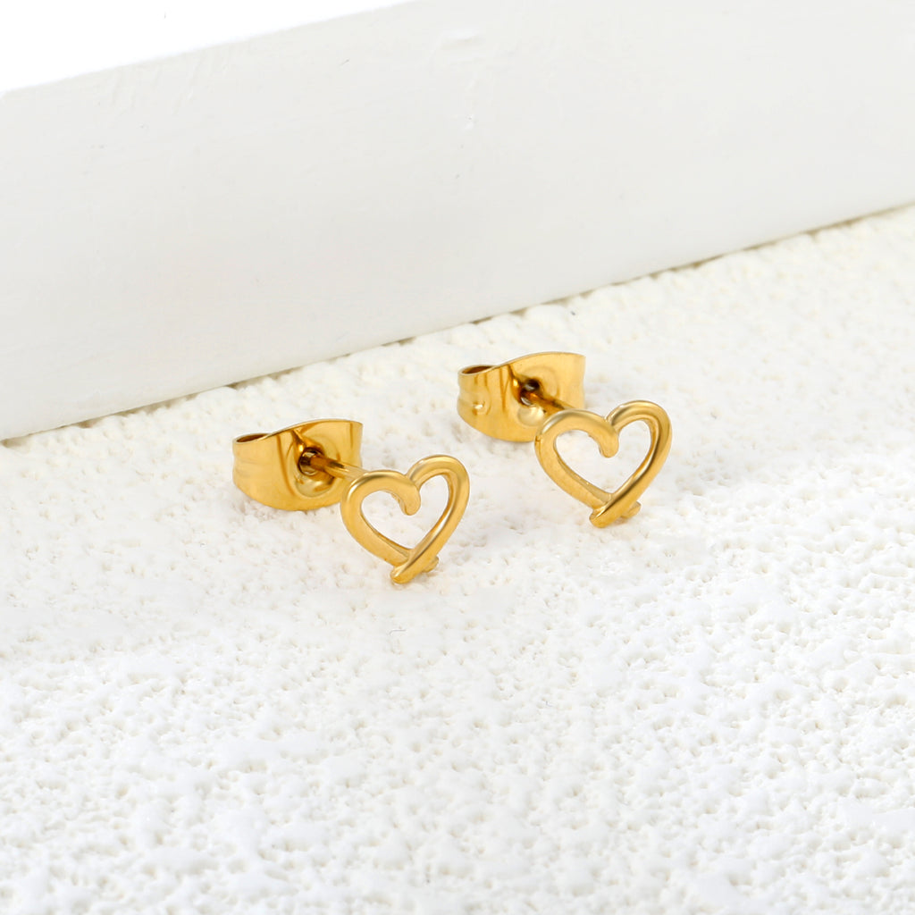 7*6mm Heart shaped pin earrings steel color/golden