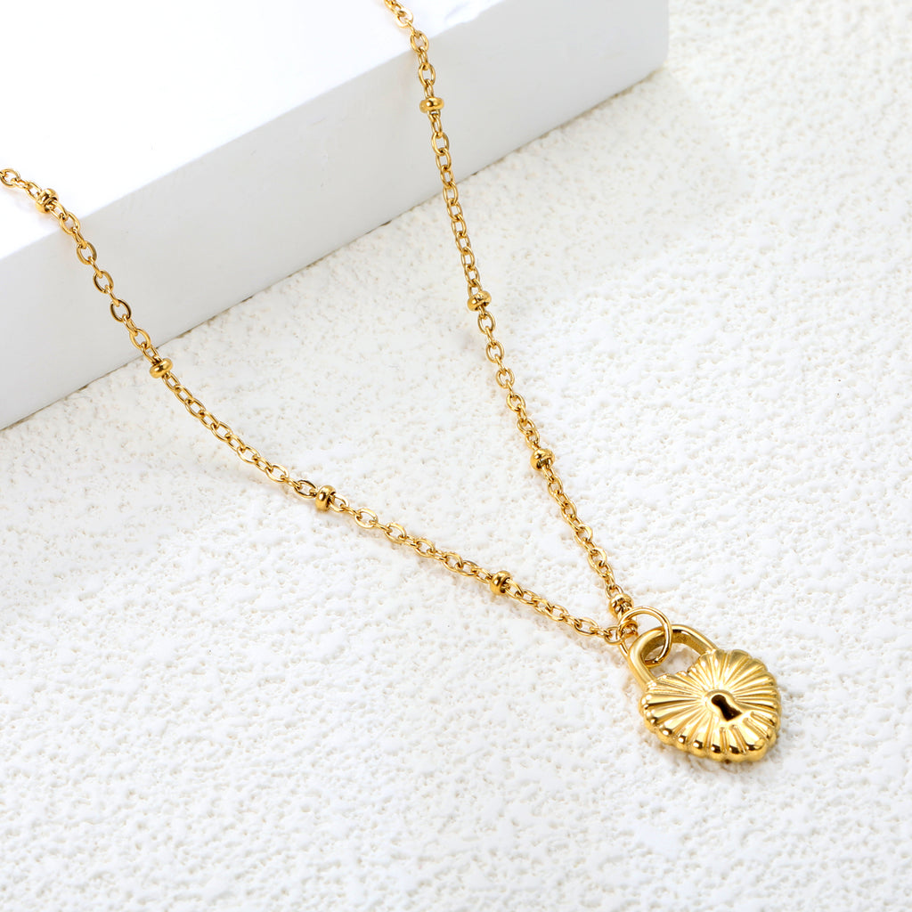 11.9*16.2mm Heart Lock Pendant 42+5cm Tail Chain+4.6*7.4mm Crescent Tail Plate Necklace Gold Color