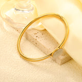 11.1*15.4mm oval white cat's eye line 3.9+outside 57.9*outside 68.5mm hard bracelet gold color