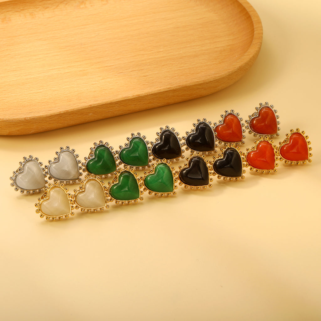 Loose Bead Edge Heart with White / Black / Red / Green Cat's Eye Stones Earrings 17.8*17.5mm