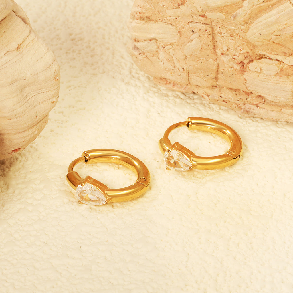 4.8*6.4-6.8mm teardrop shaped three claw white zirconium earrings 2.2-2.5*inner diameter 10-11mm steel color/golden color