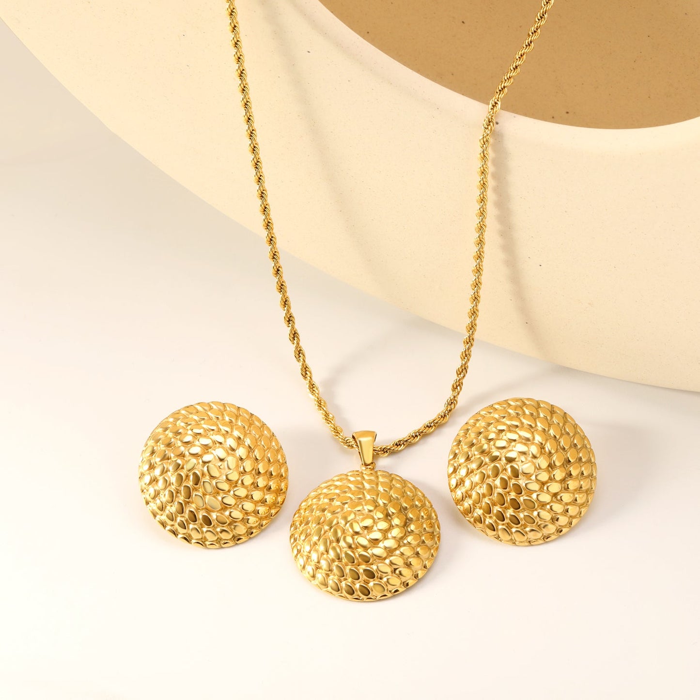 Round Thread Set Gold Color Earrings: 26.8mm Pendant: 26.8mm 2.0 Twist Chain*40+5cm+6mm Round Plaque asonjewelry