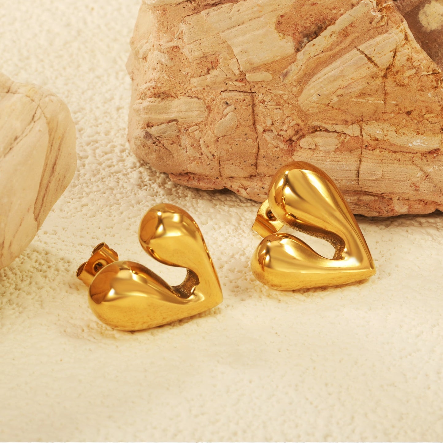 19*18mm two-petal heart-shaped earrings (divided into left and right) Gold color asonjewelry