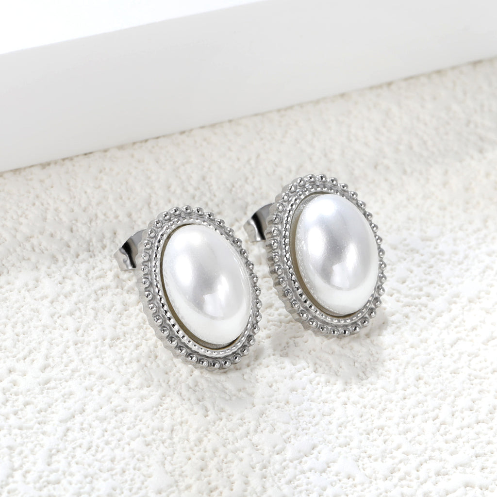 Lace Oval with White Pearl Earrings 15.2*19.2mm