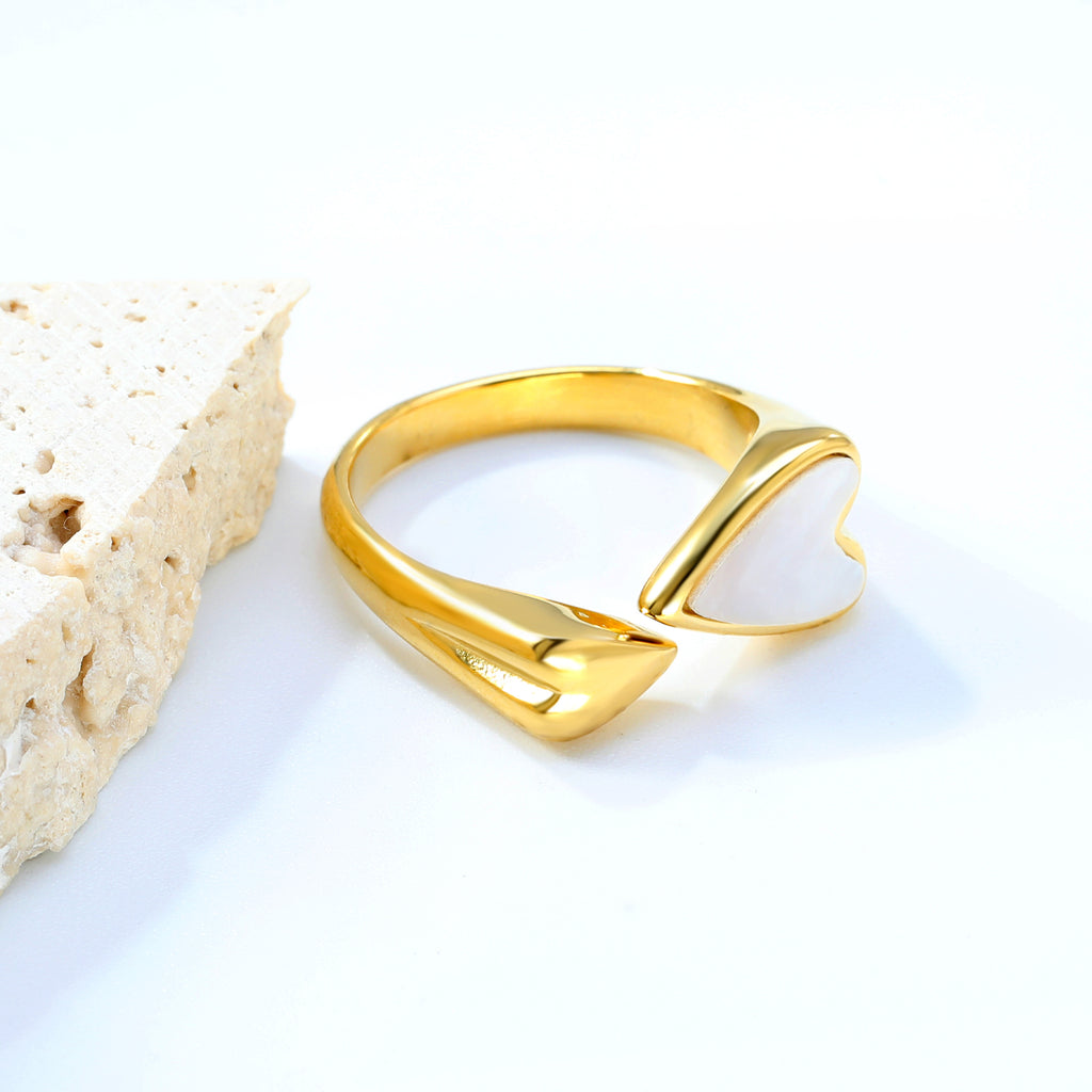 9.8mm H-Size Heart-Shaped White Shell Inlay Gold-Plated Ring