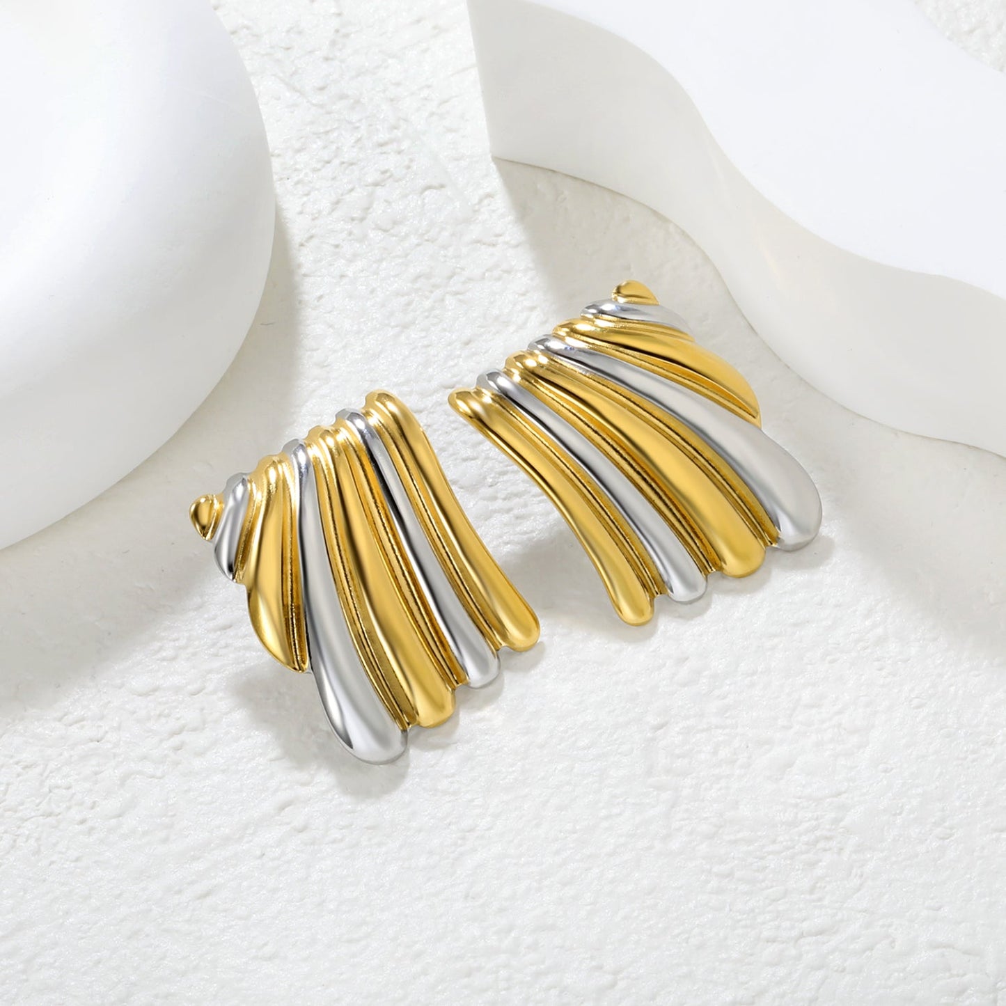23.2mm*30.5mm Square Two-Tone Wavy Texture Stud Earrings, Two-Tone Gold asonjewelry