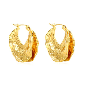 6.3*26mm cast maple leaf earrings gold color