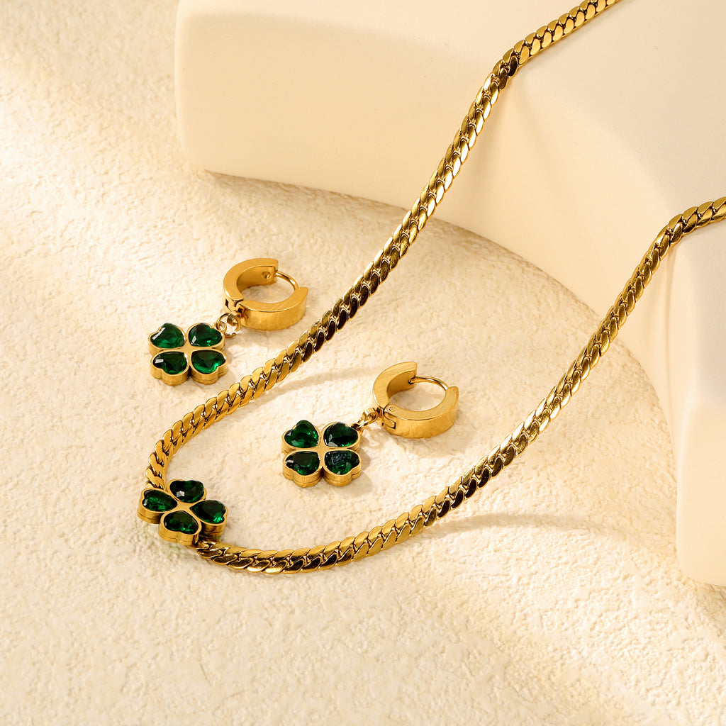 Quadruple Leaf Zirconia Necklace Earrings Set Gold Earrings: 13.4*13.6mm Pendant: 12.1*12.1mm3.8mm Gold Dragon Chain 40+5cm+11.2*3.7mm Square Tail Plaque