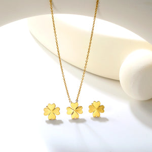 Four Leaf Clover Set Gold Earrings: 11.7*12mm Pendant: 12*13.6mm0.35 Cross Chain 40+5cm+10*2mm Square Plaque