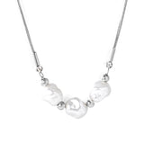 3 imitation pearls + 4 steel beads + round snake chain with round pendant Necklace in steel/gold