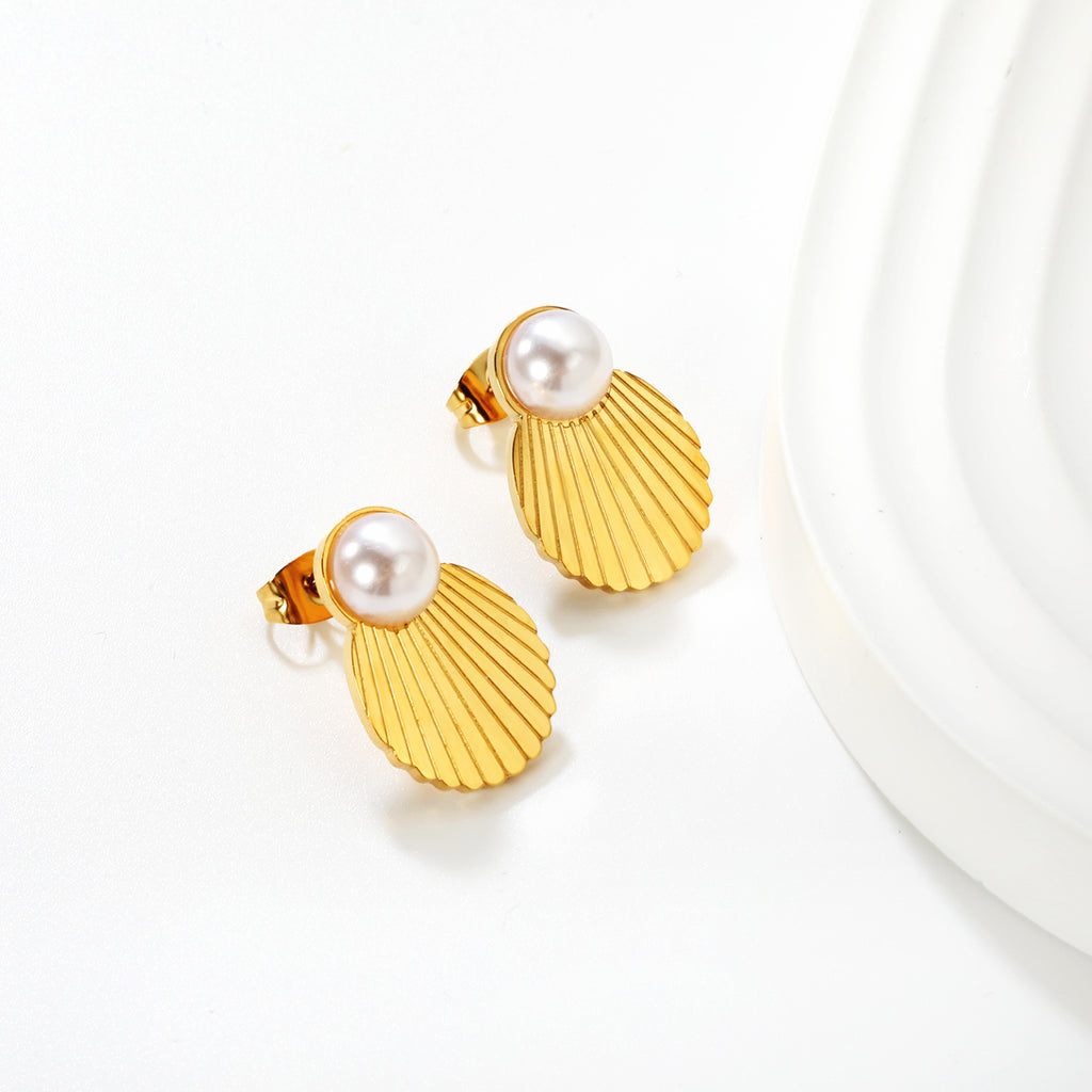 13*19mm Shell Pearl Stud Earrings, Gold