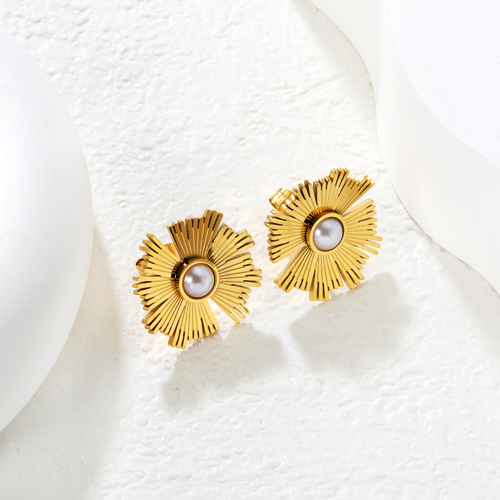 20*19.7mm Irregular Sunflower Pearl Stud Earrings, Gold