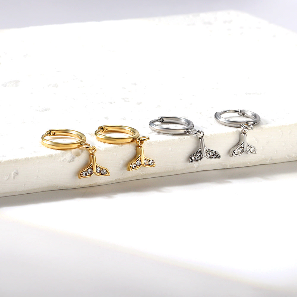 1.6x10mm circle fishtail white diamond stud earrings asonjewelry