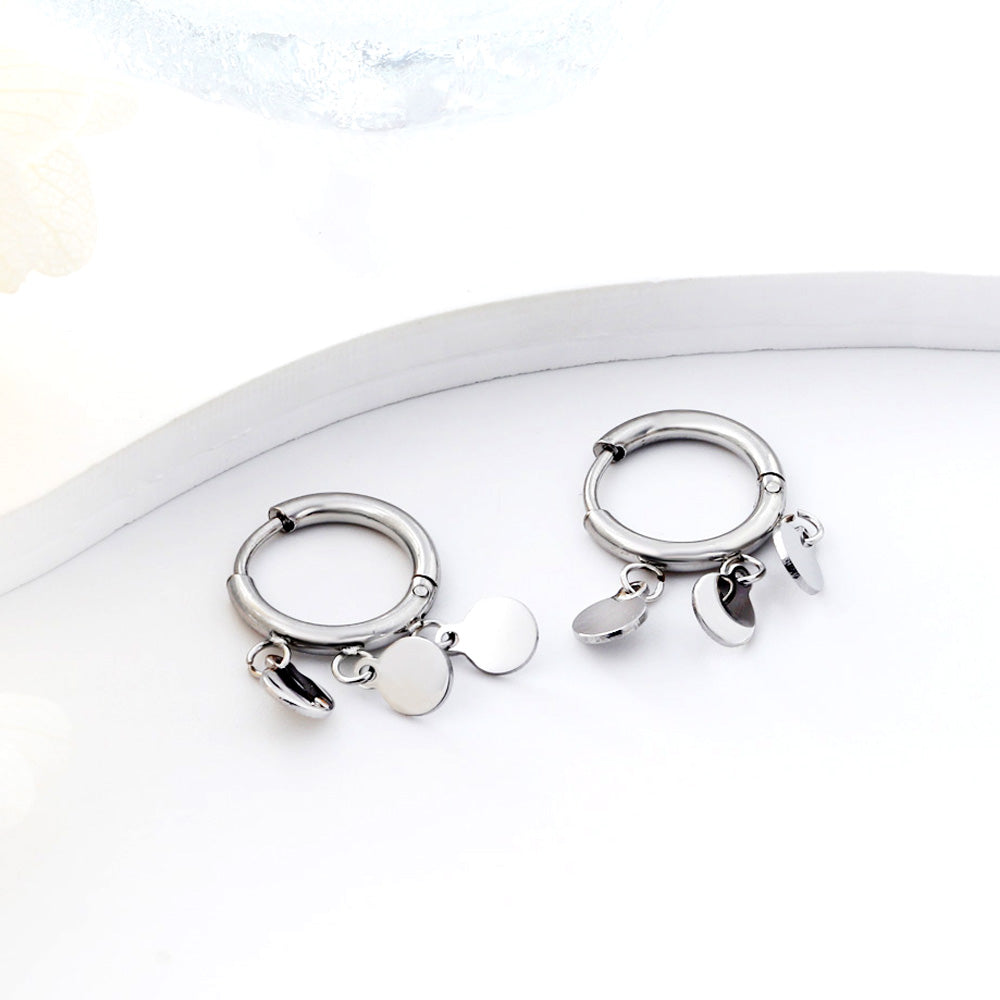 Circle earrings with 3 round accessories asonjewelry