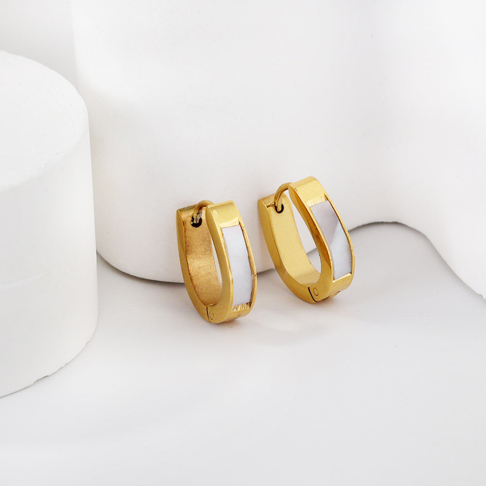 Gold oval earrings with white shells 4*13*16mm asonjewelry