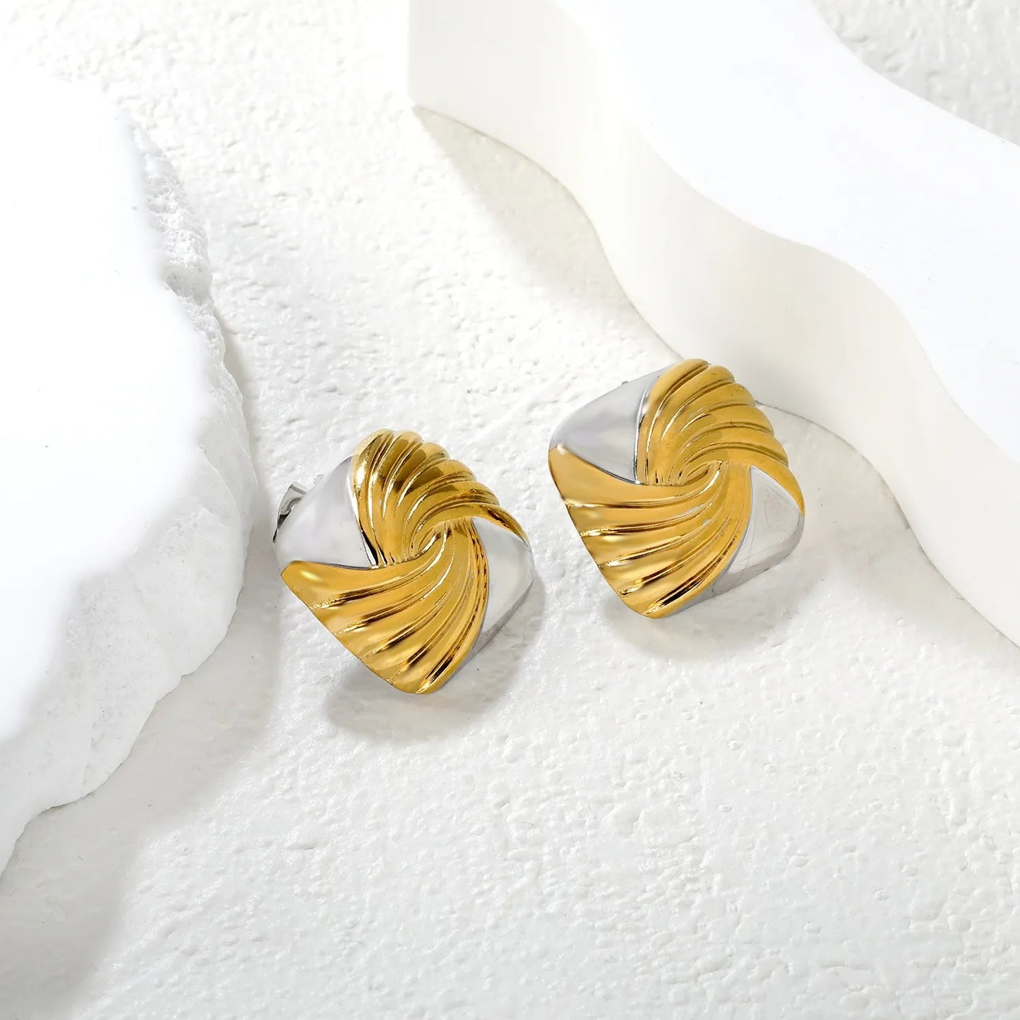 24mm*23mm Square Spiral Pattern Stud Earrings Two-Tone Gold Plated Alloy Minimalist Modern Casual Earrings for Women asonjewelry