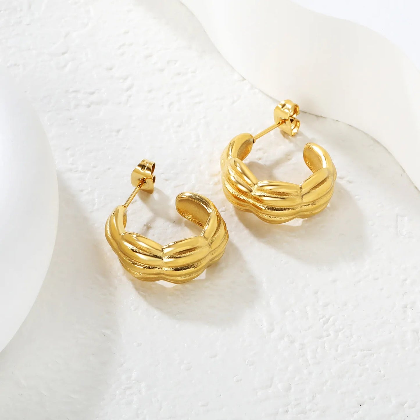 Gold Curved Twist Braided Earrings 9*20mm Fashion Minimalist Twisted Rope Arc Earrings for Women Daily Casual Party Wear Jewelry Accessory asonjewelry