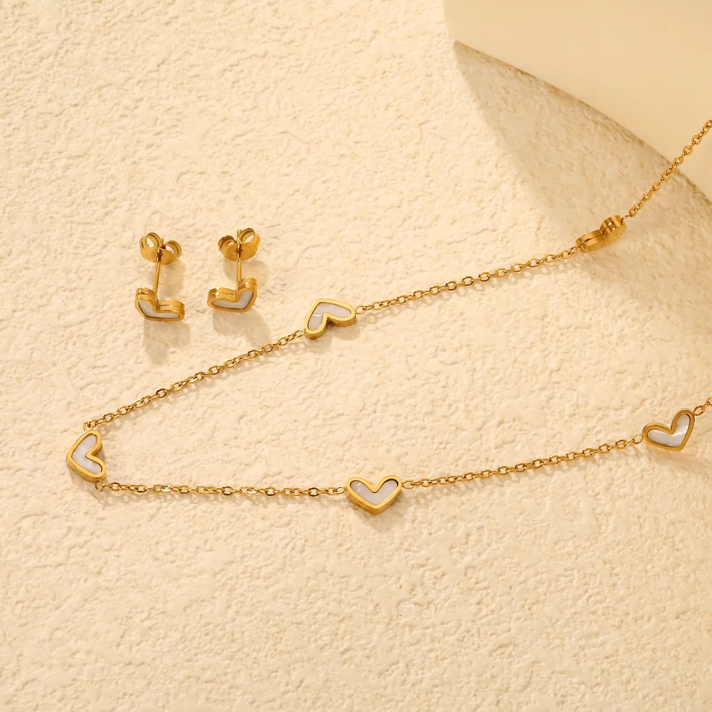 (Same as LPS51301G) White Pearl Heart Necklace and Earring Set in Gold - Asonjewelry