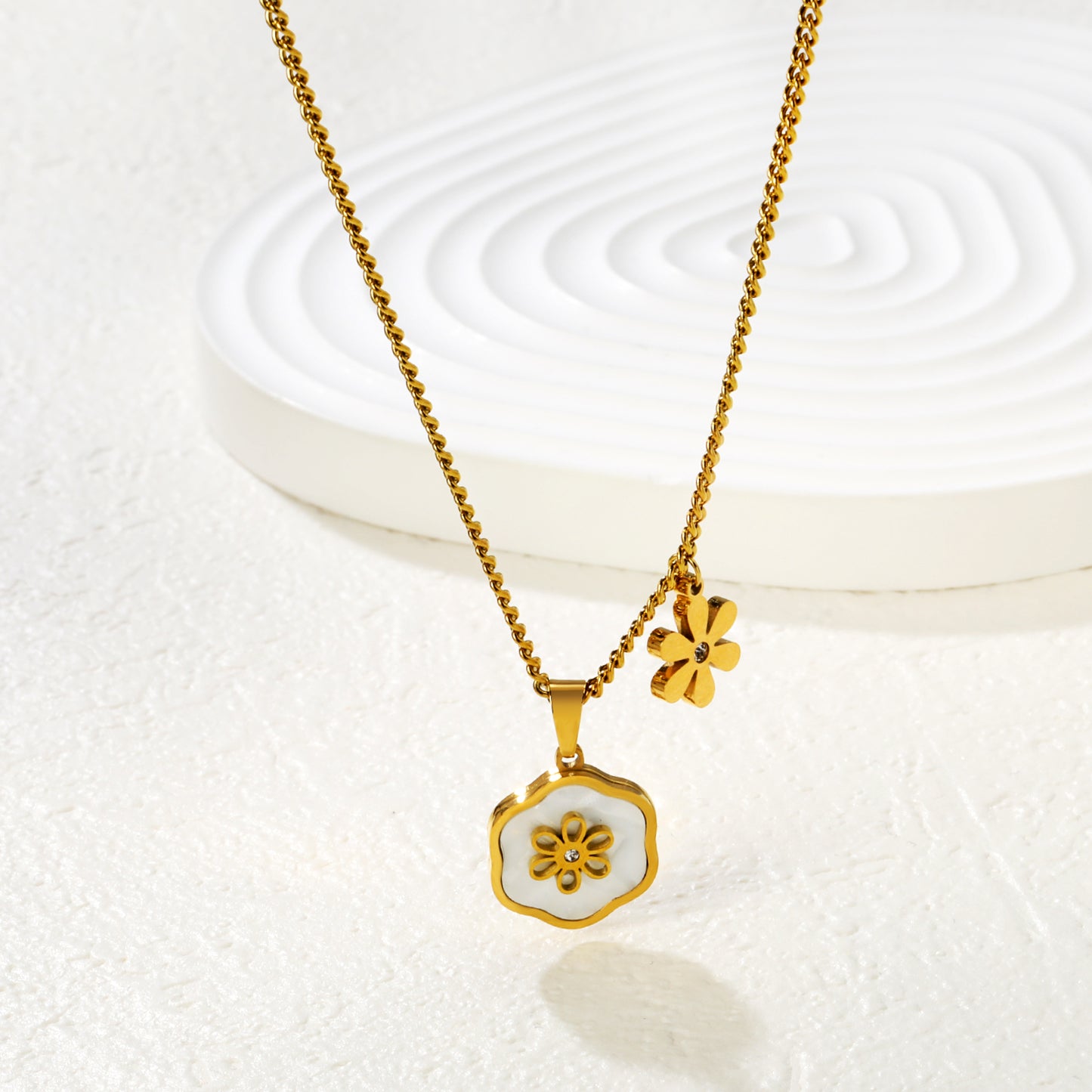 Floral Motif Openwork Six-Petaled Flower + Six-Petaled Flower Pendant Necklace in Gold - Asonjewelry