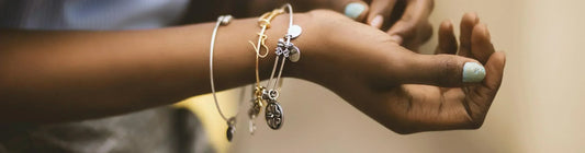 Stainless-Steel-vs.-Titanium-vs.-Sterling-Silver-The-Ultimate-Metal-Showdown Asonjewelry