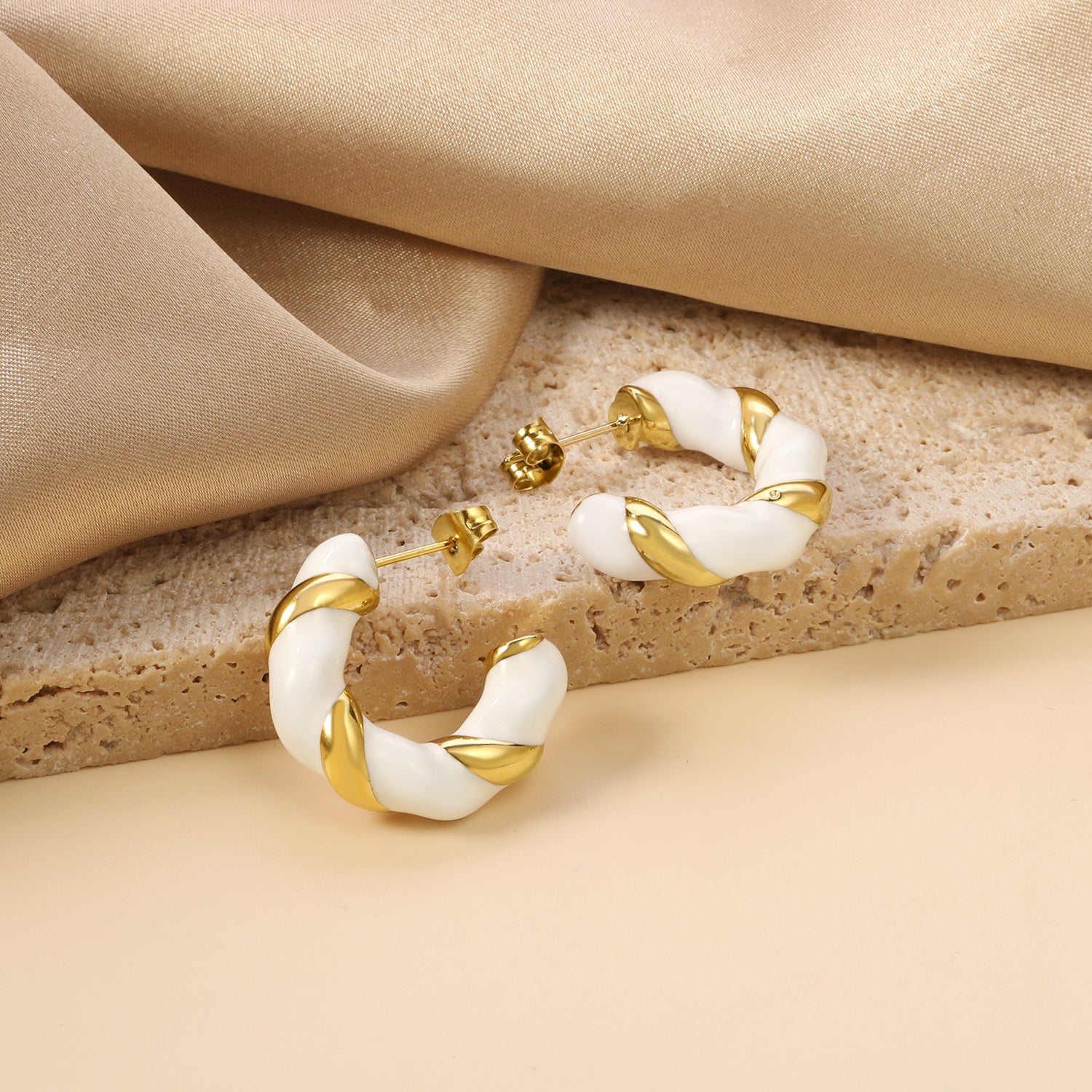 C Shape Twist Drip Earrings 6.4*23mm asonjewelry