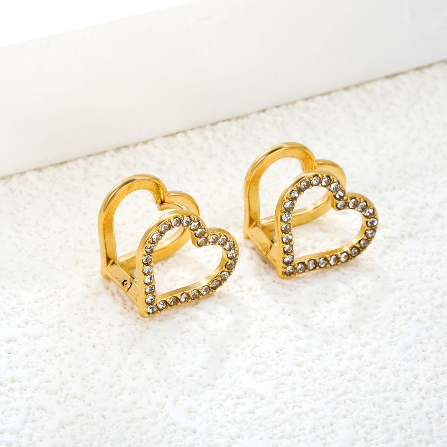 14.8*13.3mm hollow heart-shaped white zirconium hoop earrings gold color asonjewelry