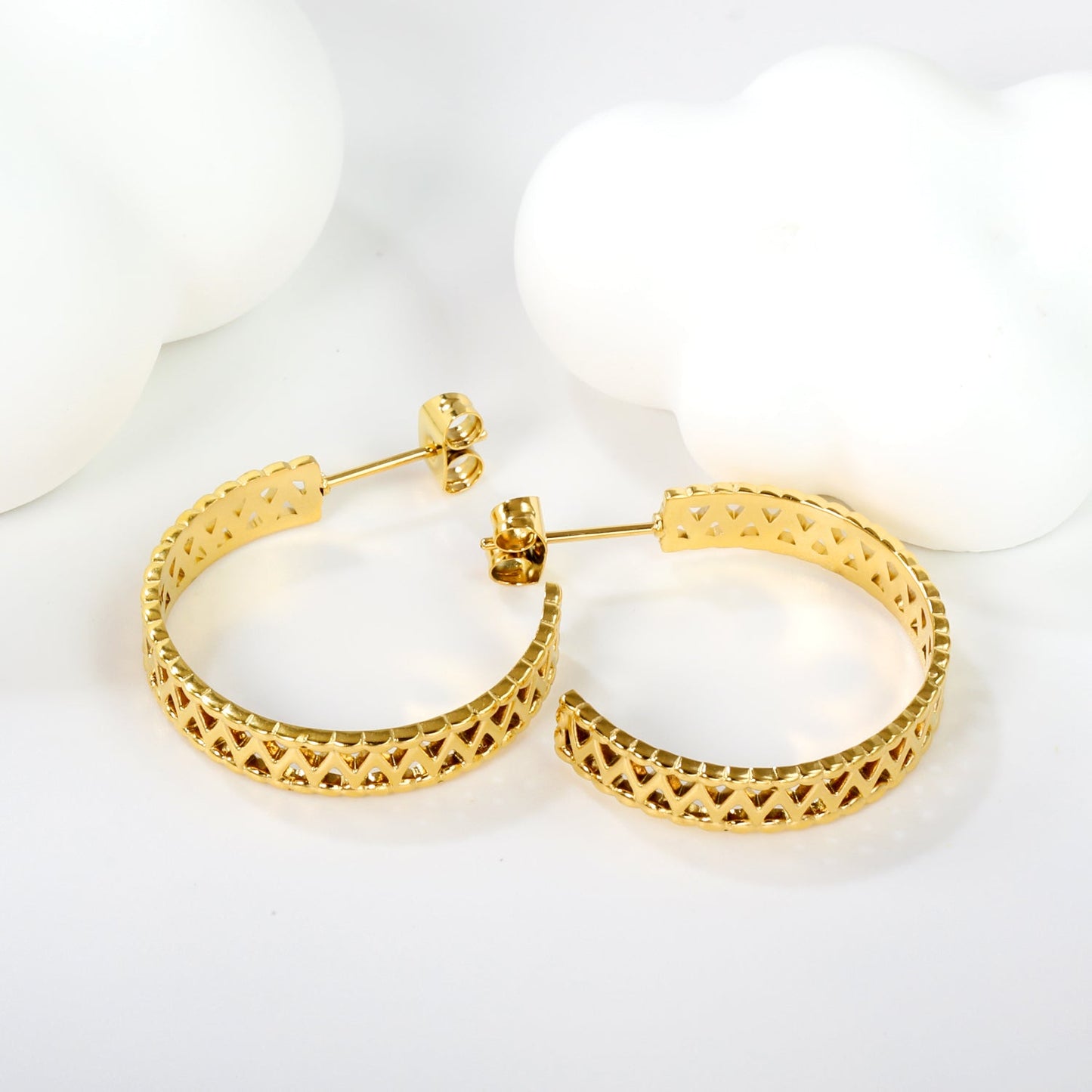 C-Shape Openwork Flower Earrings Thick1.4*W5*H25mm Goldtone asonjewelry