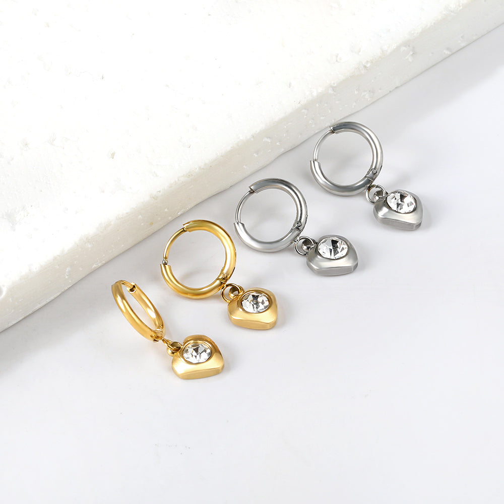 1.6x11mm circle with heart-shaped white diamond stud earrings asonjewelry