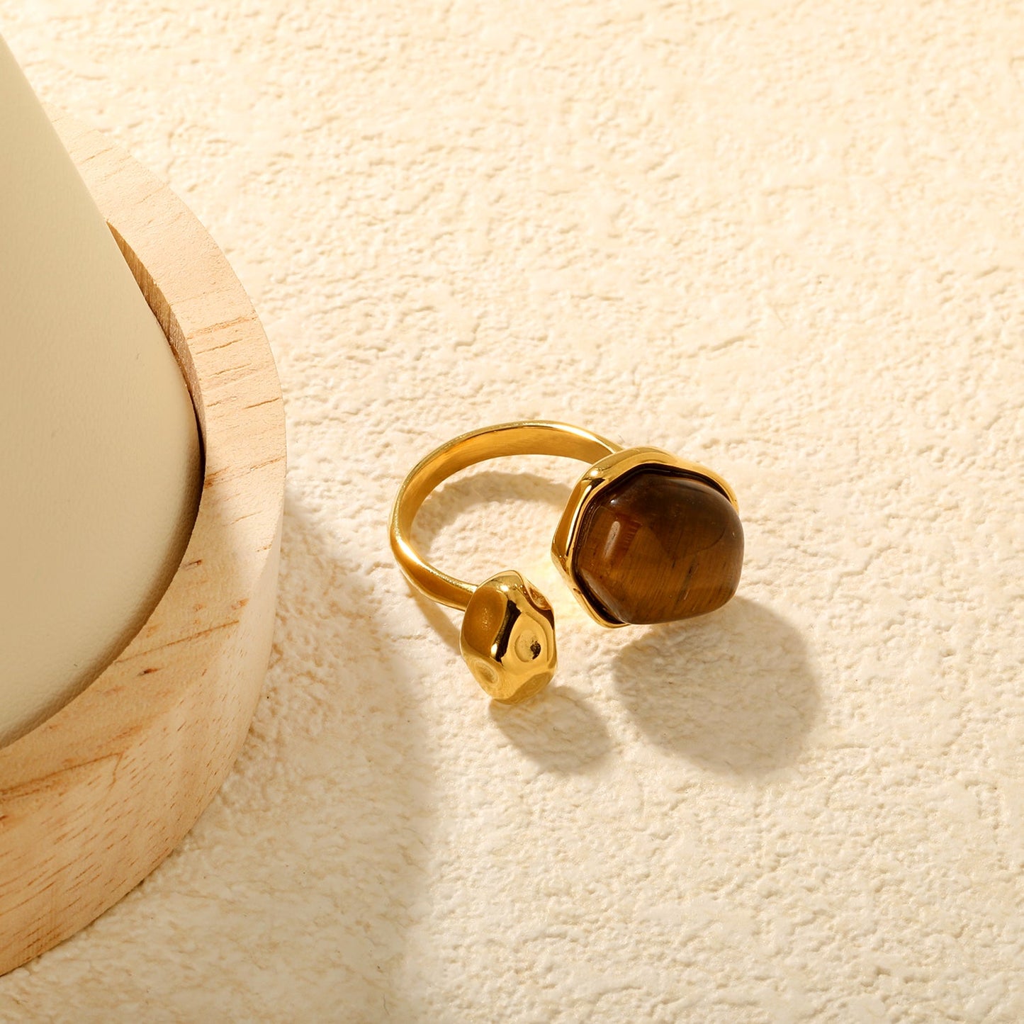 Height 19mm Irregular Oval White Mother-of-White/Brown Open Ring Gold 7# asonjewelry