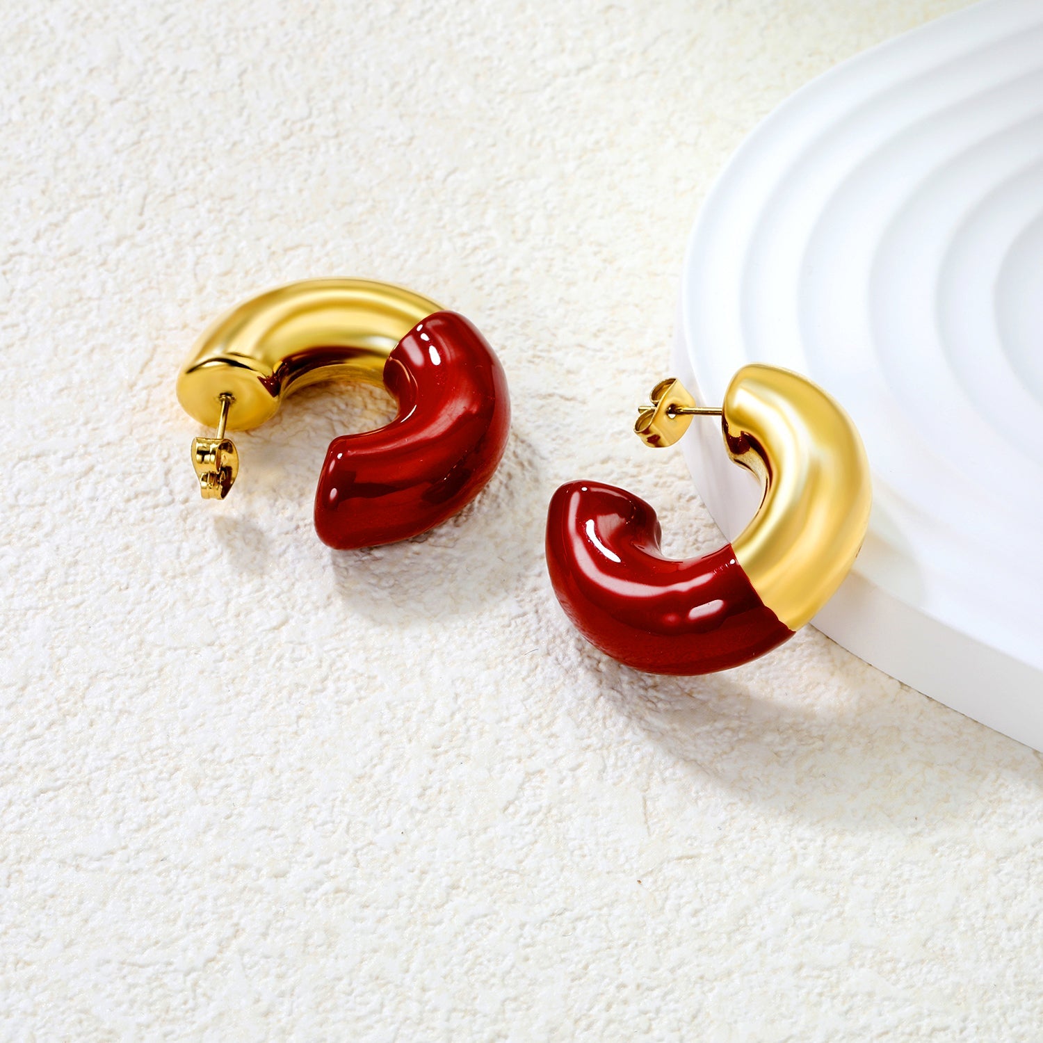 10.3*31.2mm C-shaped earrings with white/black/red oil drops Gold color asonjewelry
