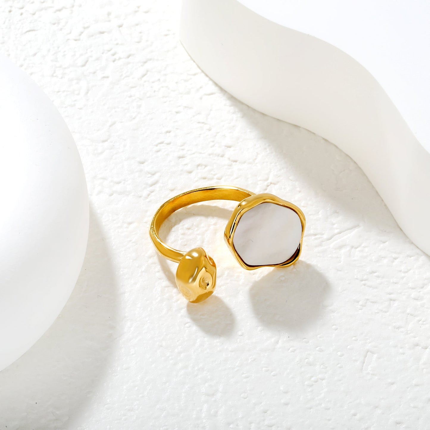 Height 19mm Irregular Oval White Mother-of-White/Brown Open Ring Gold 7# asonjewelry