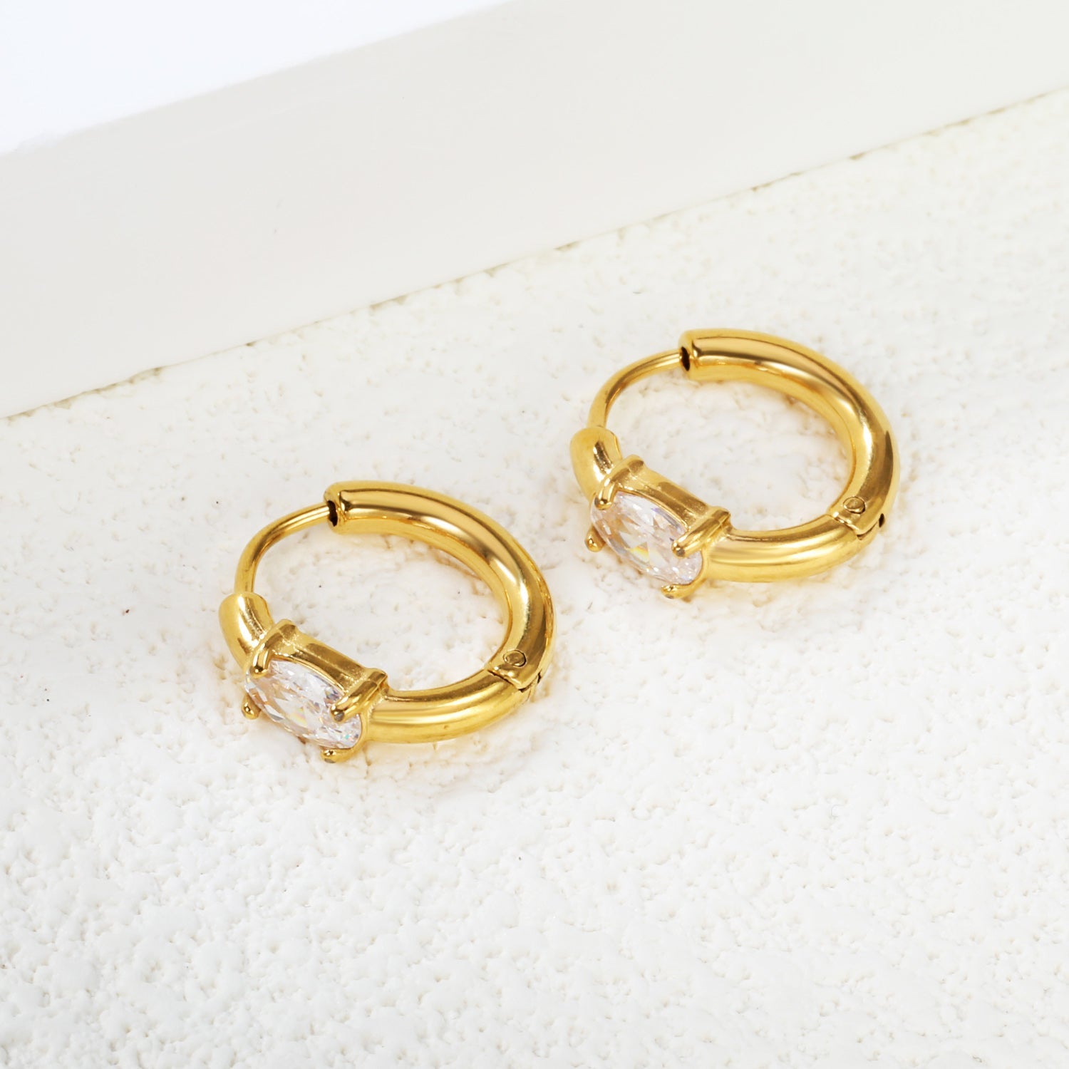 4.5*6.7mm Oval Four Claw White Zirconia Ear Clips 2.5*I.D. 11mm Steel Gold asonjewelry