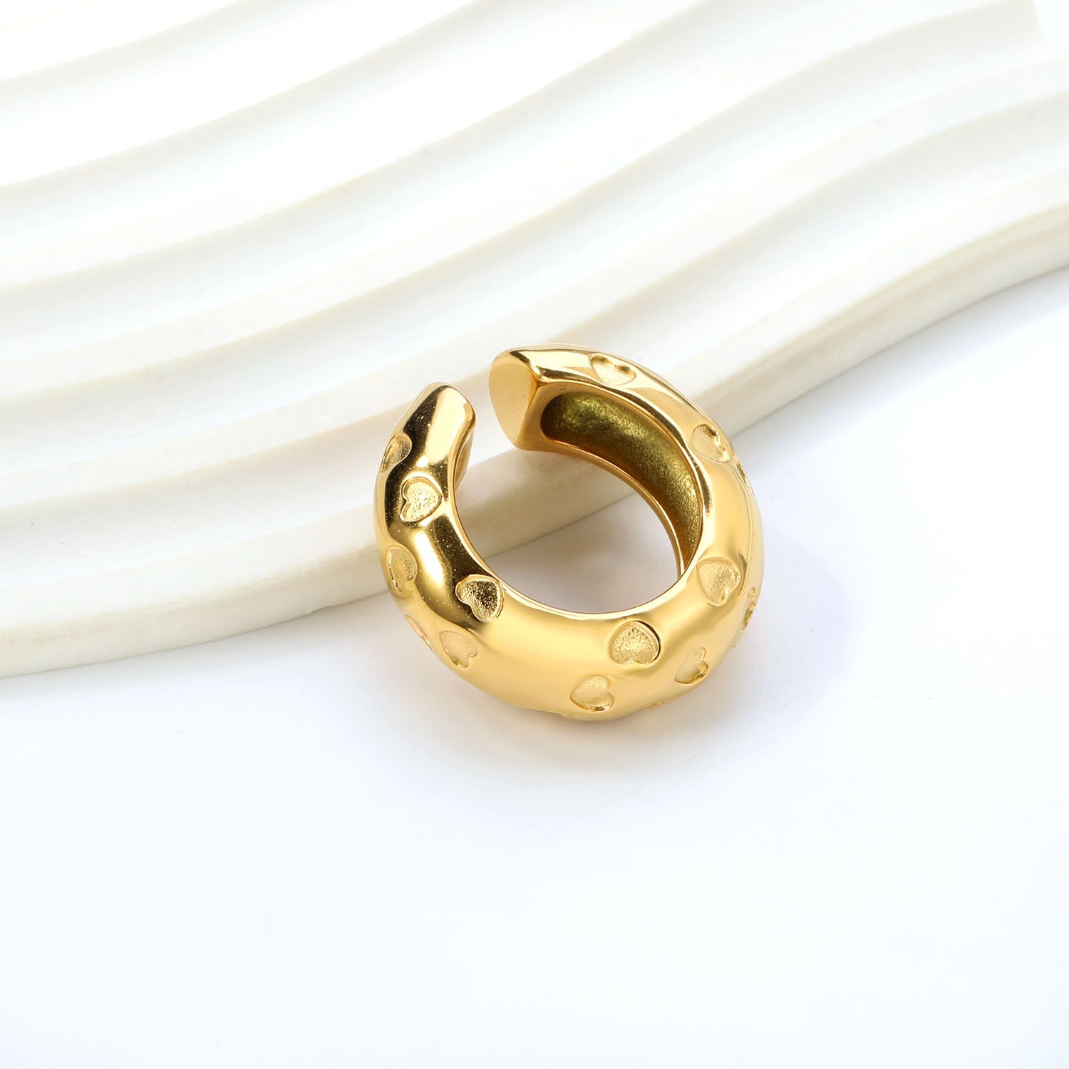 C-shaped with concave heart-shaped ear clips 6*30mm asonjewelry