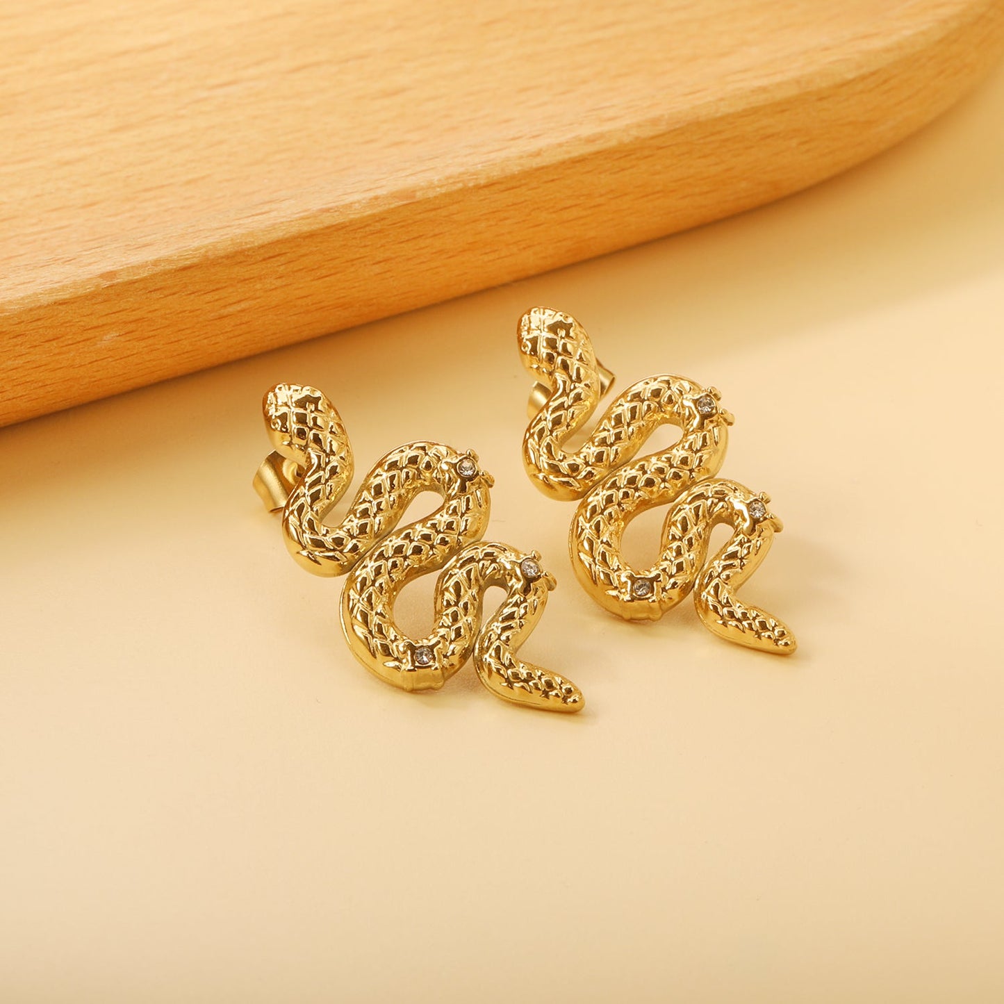Snake with 3 White Diamonds Earrings 14.6*31.4mm asonjewelry