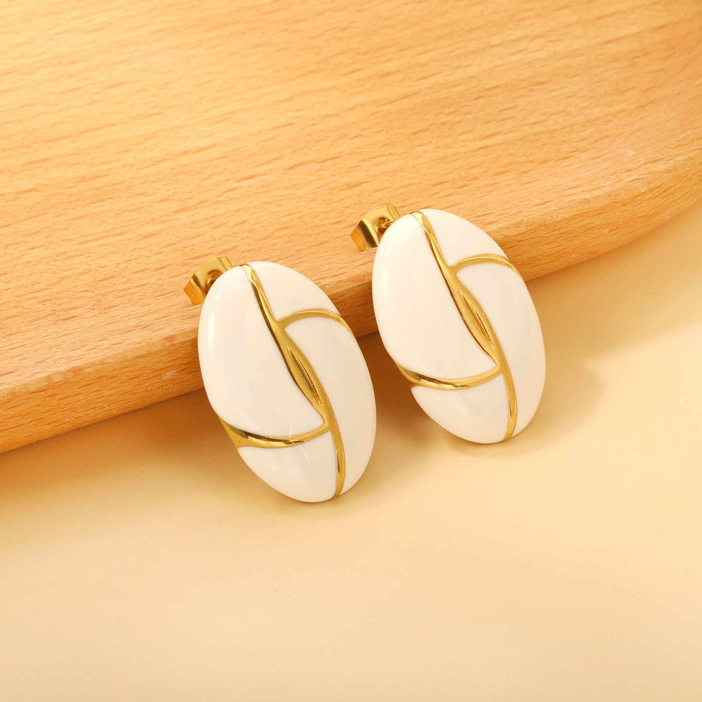 Oval White / Black Drip Earrings with Trim 19.2*27.9mm asonjewelry