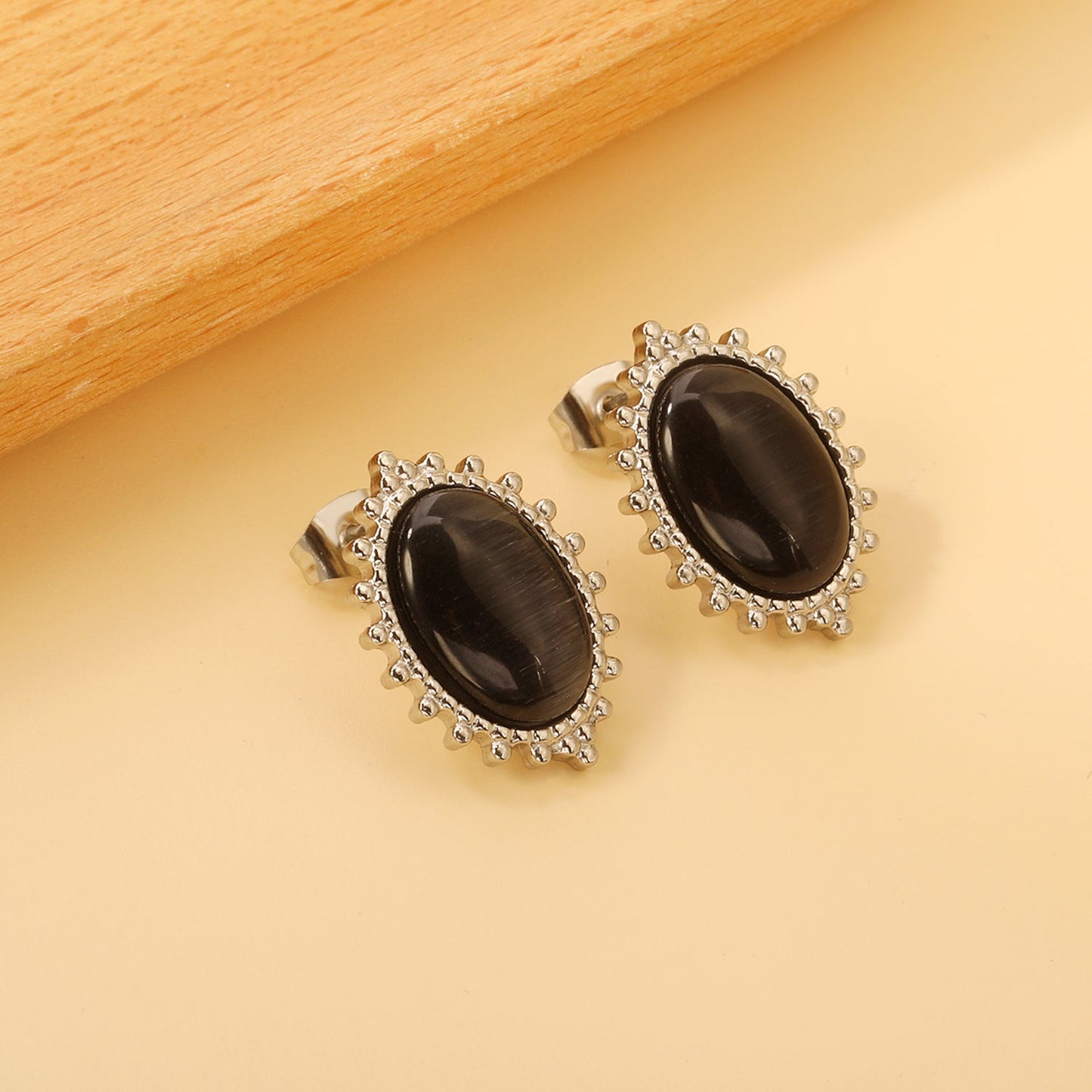 Loose Bead Edge Oval with White / Black / Red / Green Cat's Eye Stones Earrings 14.8*21mm asonjewelry