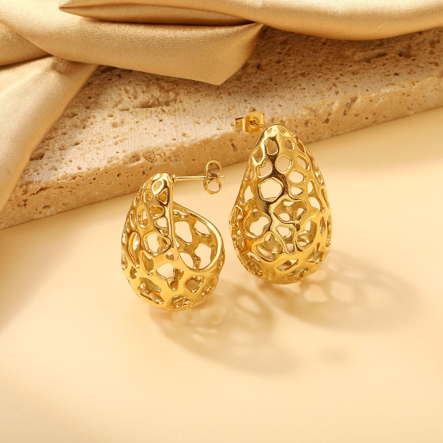 Teardrop with Irregular Cutout Earrings 21.4*35mm asonjewelry