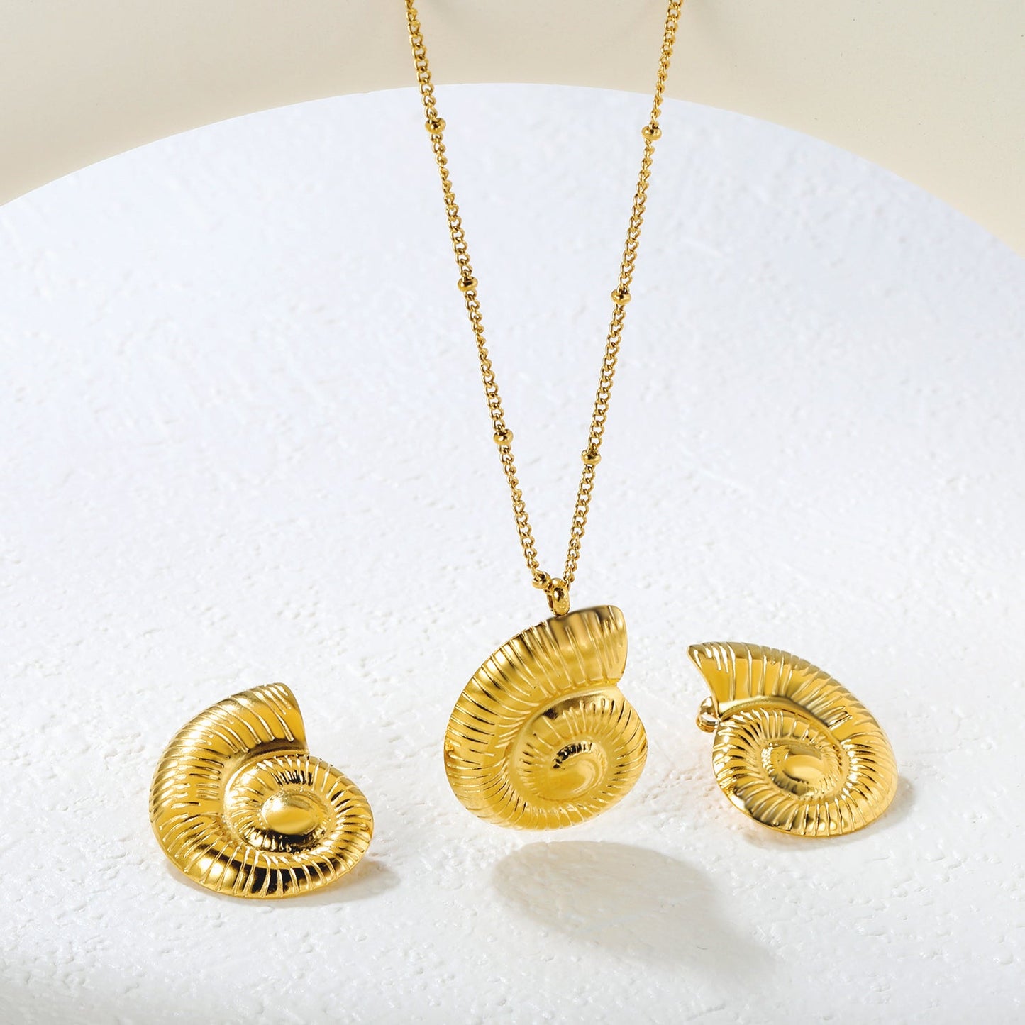 Conch Set   Gold Earring: 21.2x28mm    Pendant: 21.2x27.4mm   0.4 Side Pearl Chain*40+5cm+6mm Round Plaque asonjewelry