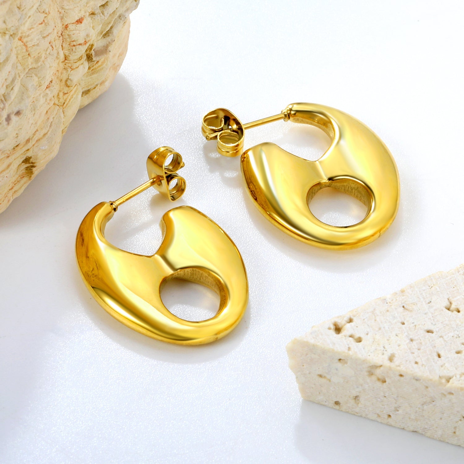 18.8 x 23.7mm open pig nose stud earrings, gold color asonjewelry