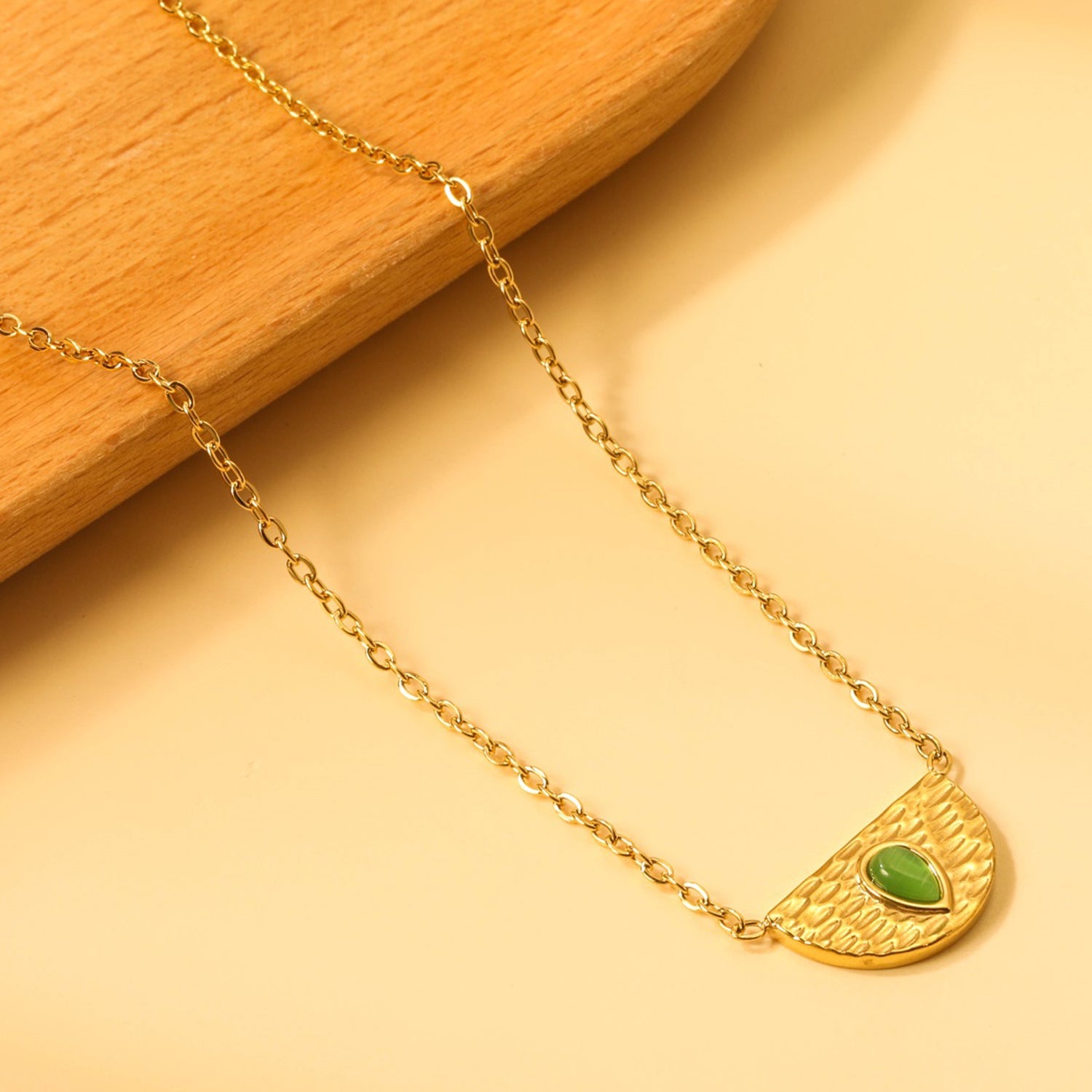 Semi-circle with teardrop green cat's eye pendant 20.3*11.6MM Necklace 45+5cm asonjewelry