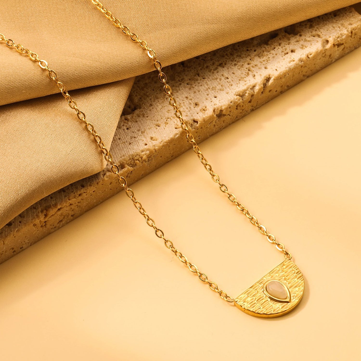 Semi-circle with teardrop white cat's eye pendant 20.3*11.6MM Necklace 45+5cm asonjewelry