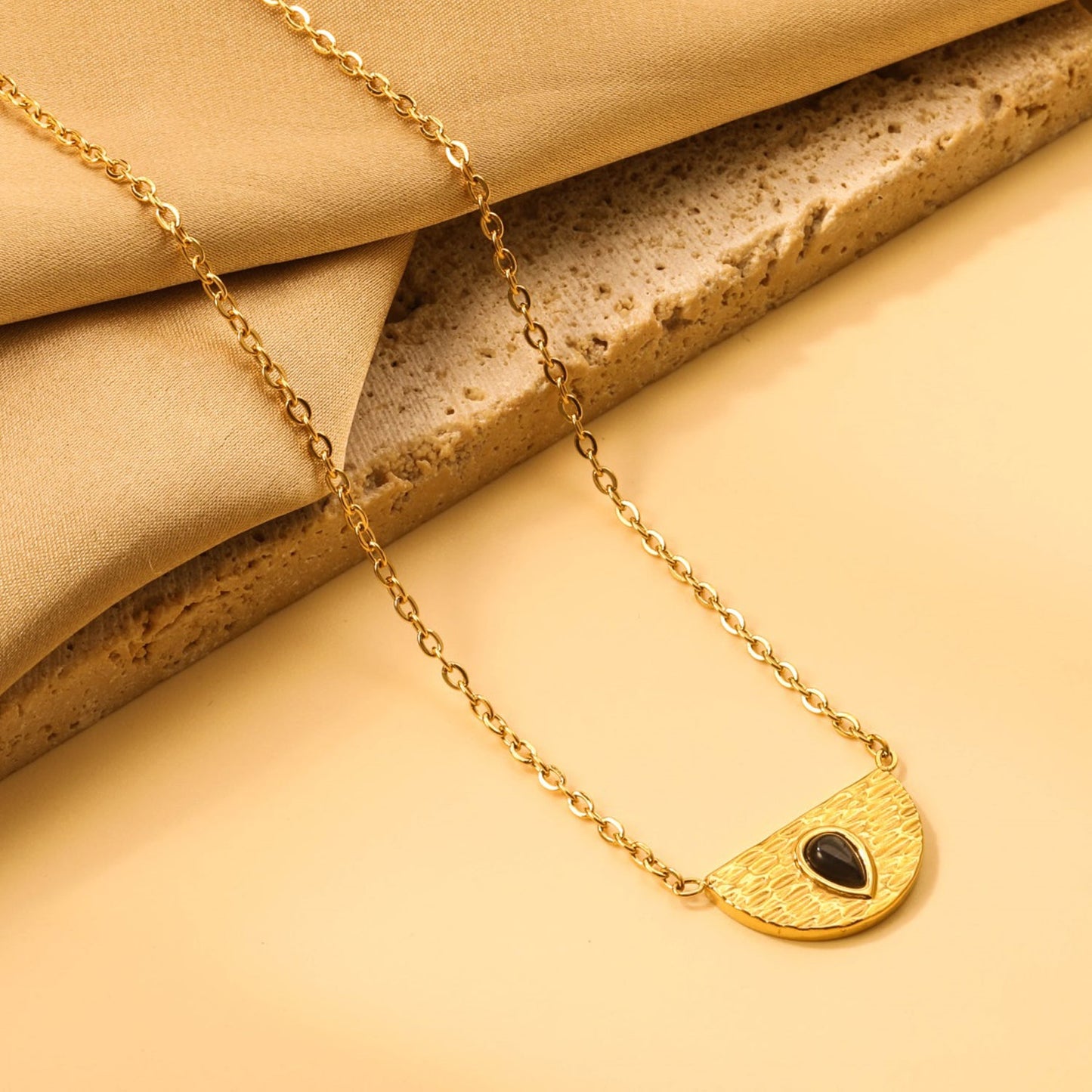 Semi-circle with teardrop black cat's eye pendant 20.3*11.6MM Necklace 45+5cm asonjewelry