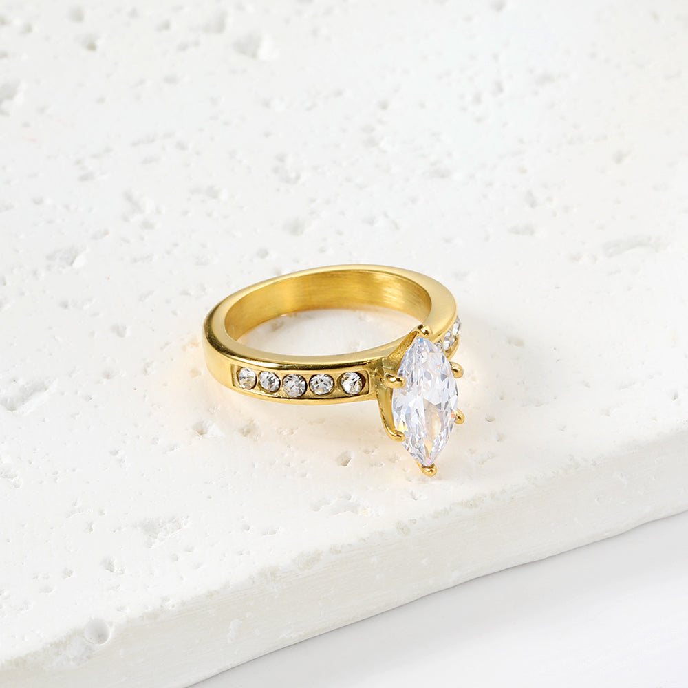 Four claws zirconia stainless steel are 18k gold ring female niche design sense retro temperament net red jewelry asonjewelry