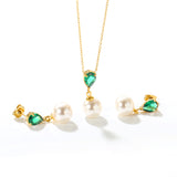 Teardrop-shaped white/pink/emerald zirconia + pearl-set gold stud earrings: Teardrop-shaped white zirconia + pearl stud earrings Pendant: Teardrop-shaped white zirconia + pearl pendant