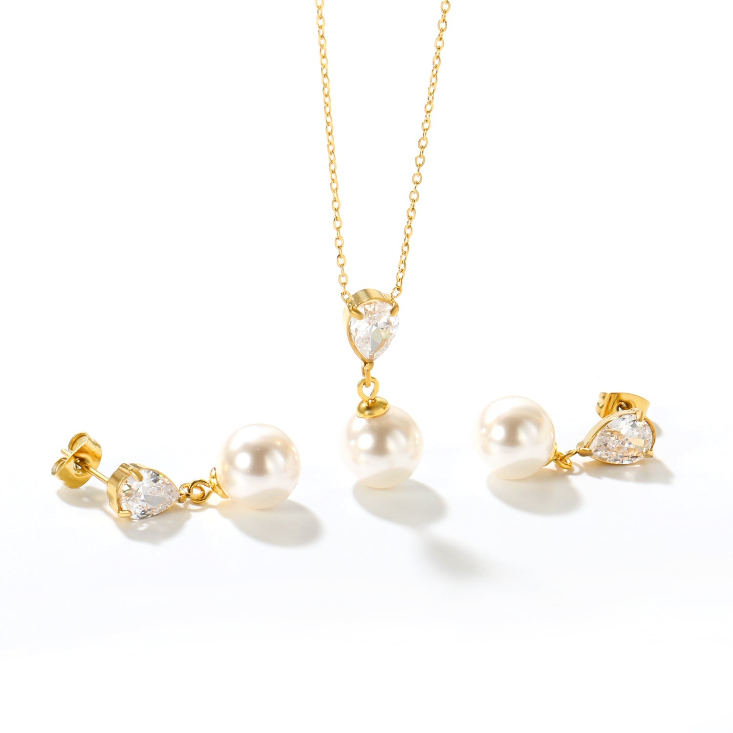 Teardrop-shaped white/pink/emerald zirconia + pearl-set gold stud earrings: Teardrop-shaped white zirconia + pearl stud earrings Pendant: Teardrop-shaped white zirconia + pearl pendant asonjewelry