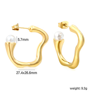 27.4*26.6mm Wave C shape with 5.7mm white glue bead earrings Gold color