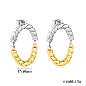 17x26mm Oval Twisted Ear Studs, Gold