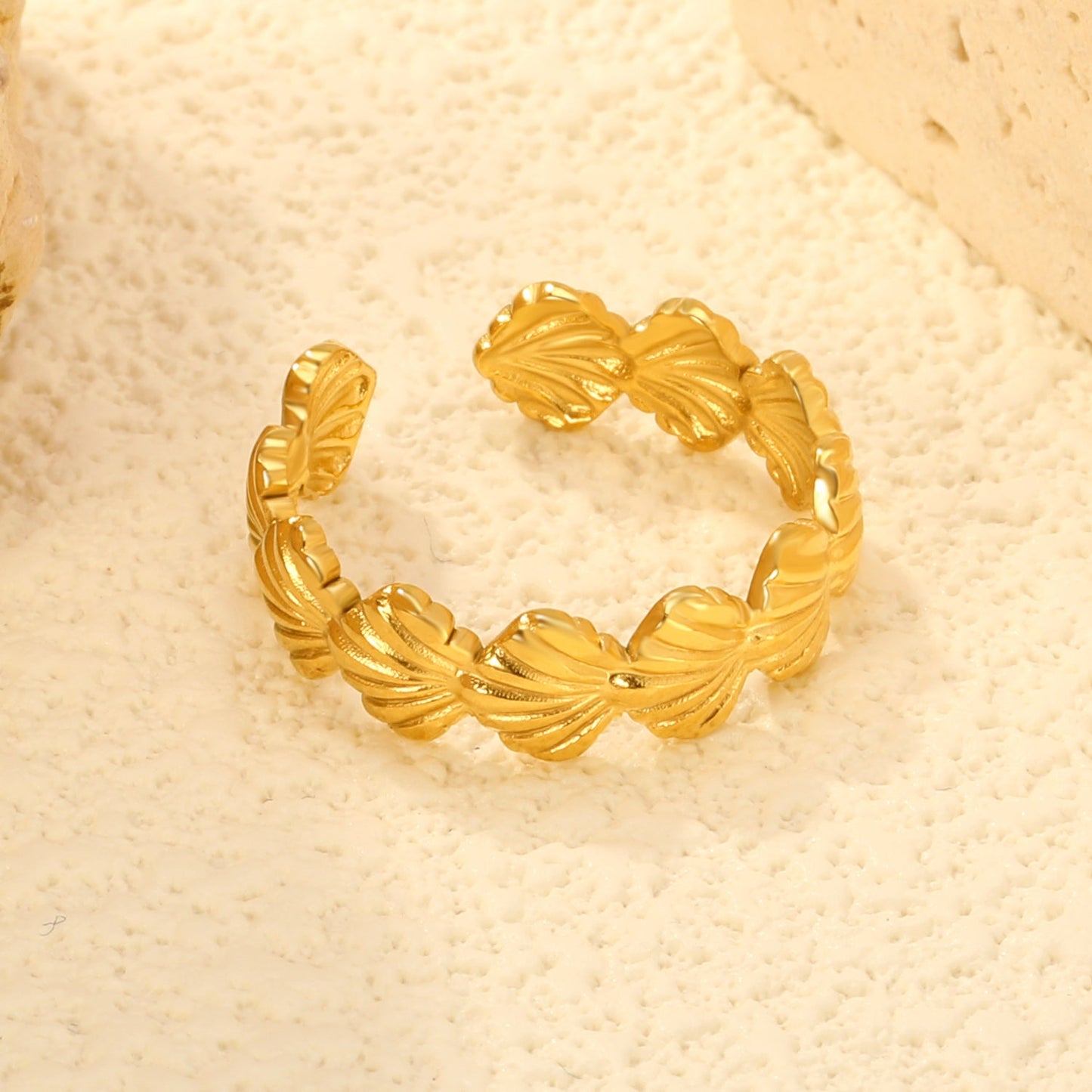 18K Gold - Plated Shell - Embossed Ring asonjewelry