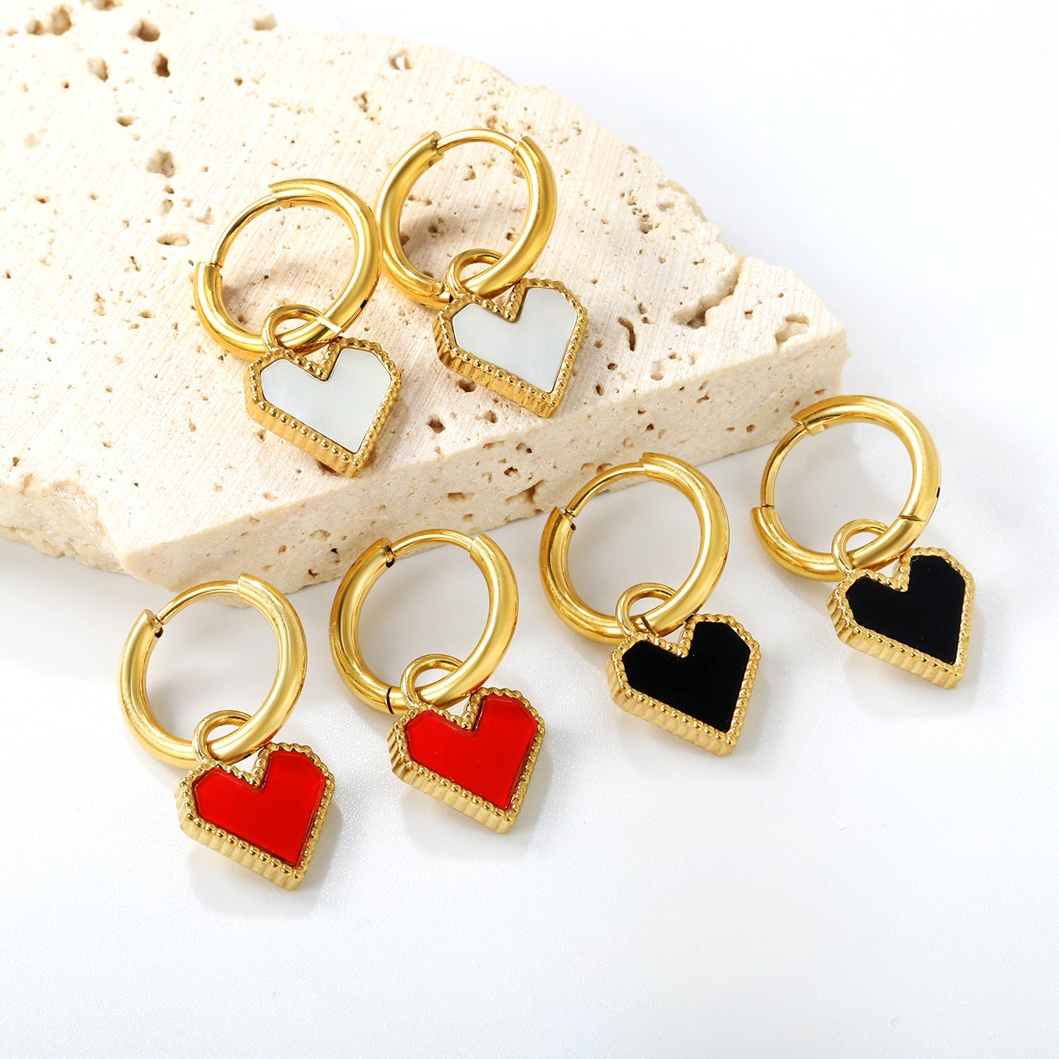 2*10mm I.D. earrings with 12.2*10.4mm heart shaped sticky white/black/red shell fittings Gold color asonjewelry
